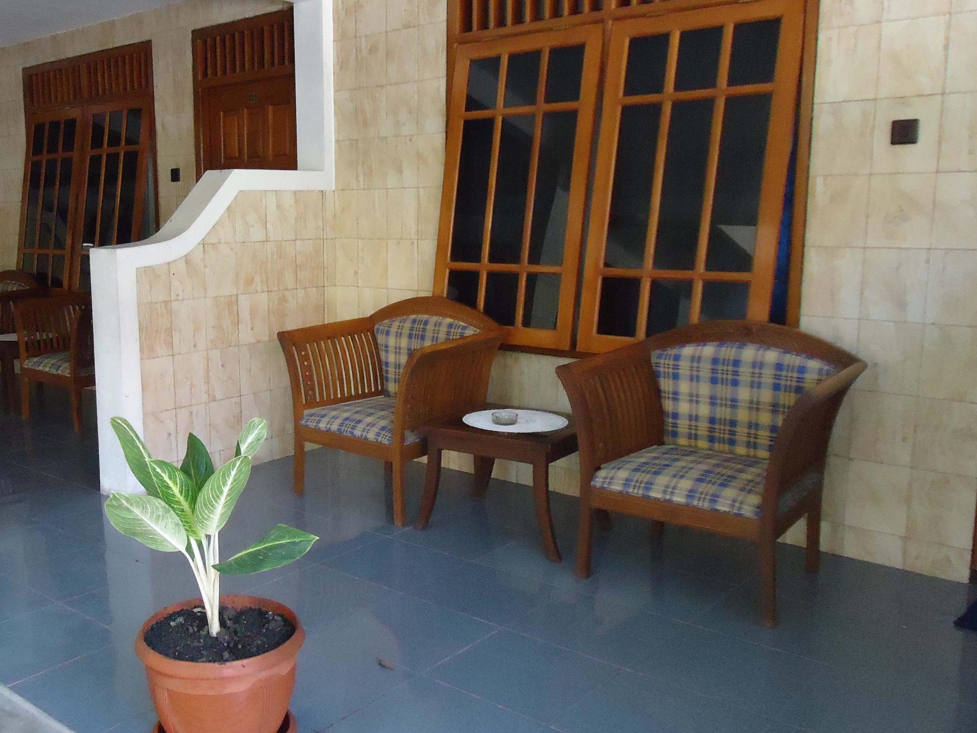 Hotel Wisma Djaja Syariah Bojonegoro Exterior photo